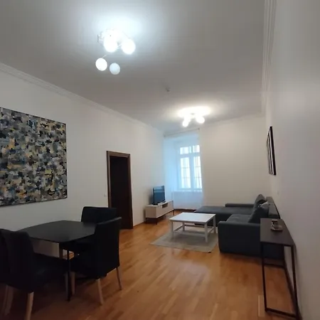 Old Town Square Appartamento *