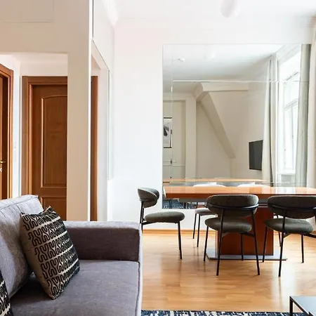 Old Town Square Appartamento