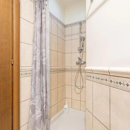 Old Town Square Apartment *